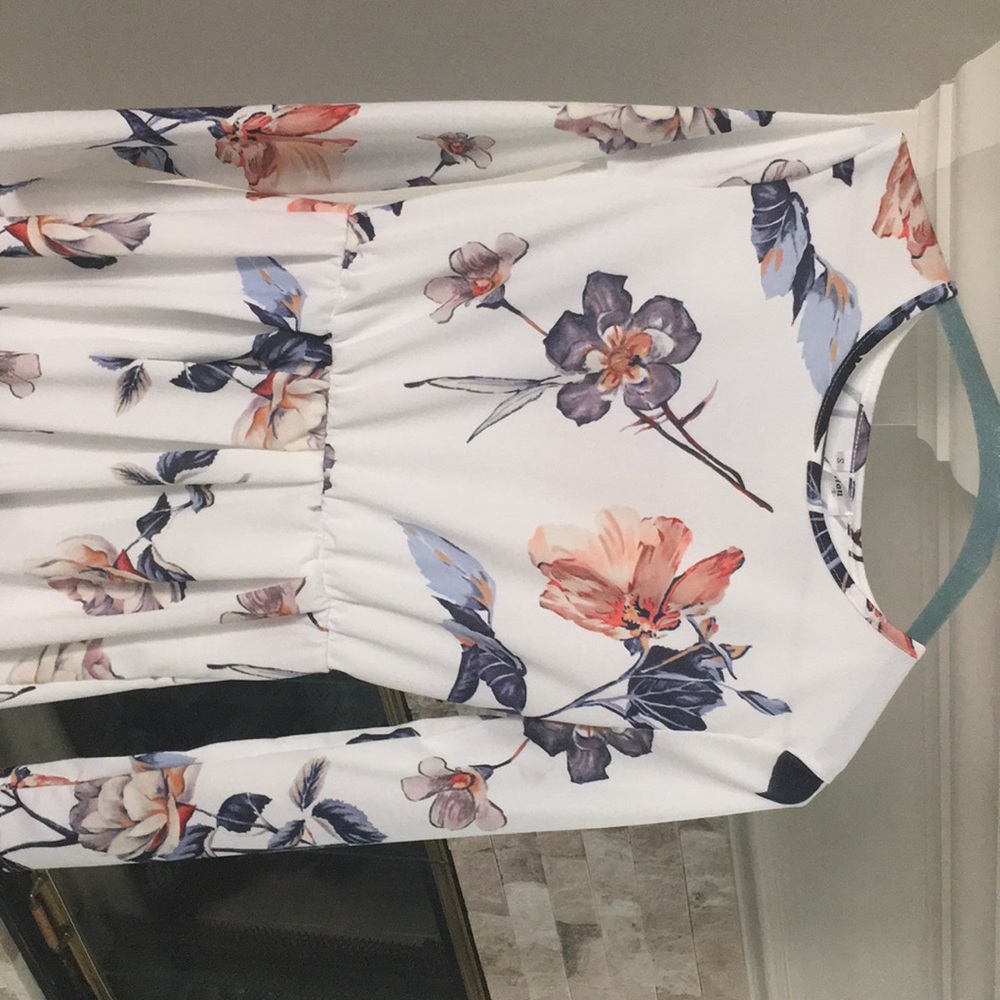 Dress - Picture 2 of 2